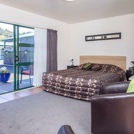 Coromandel Court Motel Bagian luar foto