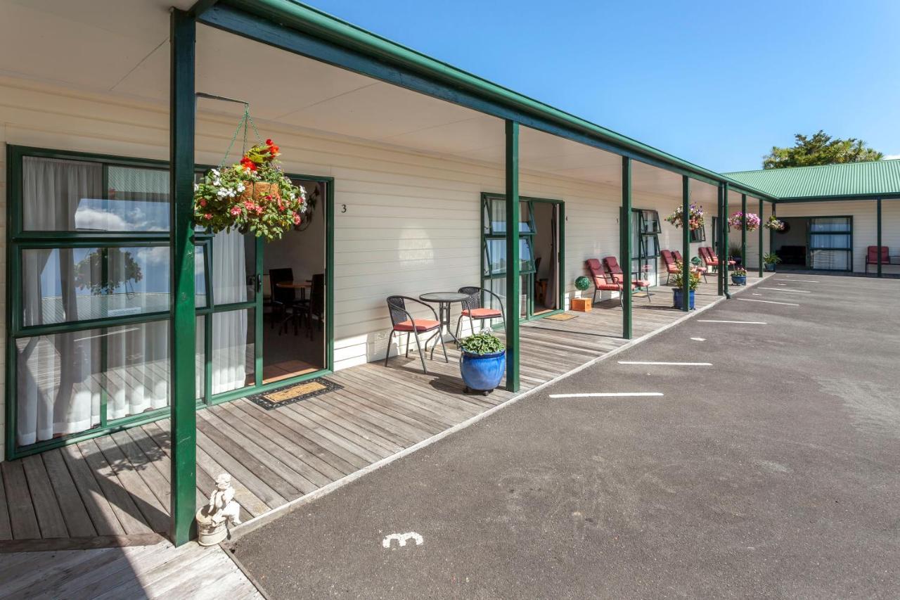 Coromandel Court Motel Bagian luar foto